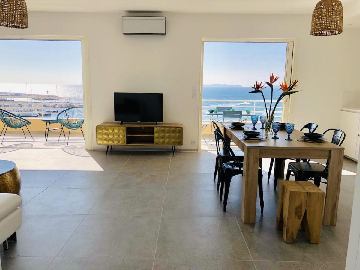 T3 Front De Mer Dernier Etage Vue Mer Petit Havre De Paix Pour Vos Vacances Emplacement Unique Vue Mer Panoramique A 180 Degres Pour Ce T3 En Face De La Plage Front De Mer Vue Sur Les Iles 5 Et Dernier Etage Avec Ascenseur เลอลาวองดูว์ ภายนอก รูปภาพ